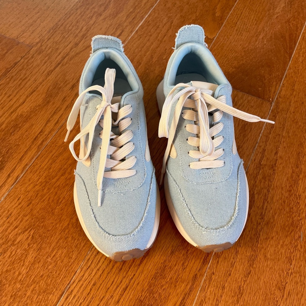 Dolce Vita Light Blue Athletic Shoes - Picture 2 of 5
